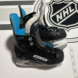 Bauer Black and Blue Kids hockey Ice Skates